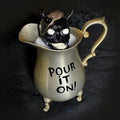Pour It On - Figurine